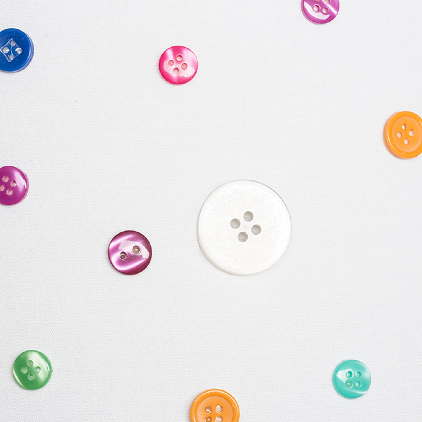 RENDL shades, shade bases, pendent sets DELISA 35/30 shade white buttons max. 28W R12389 4