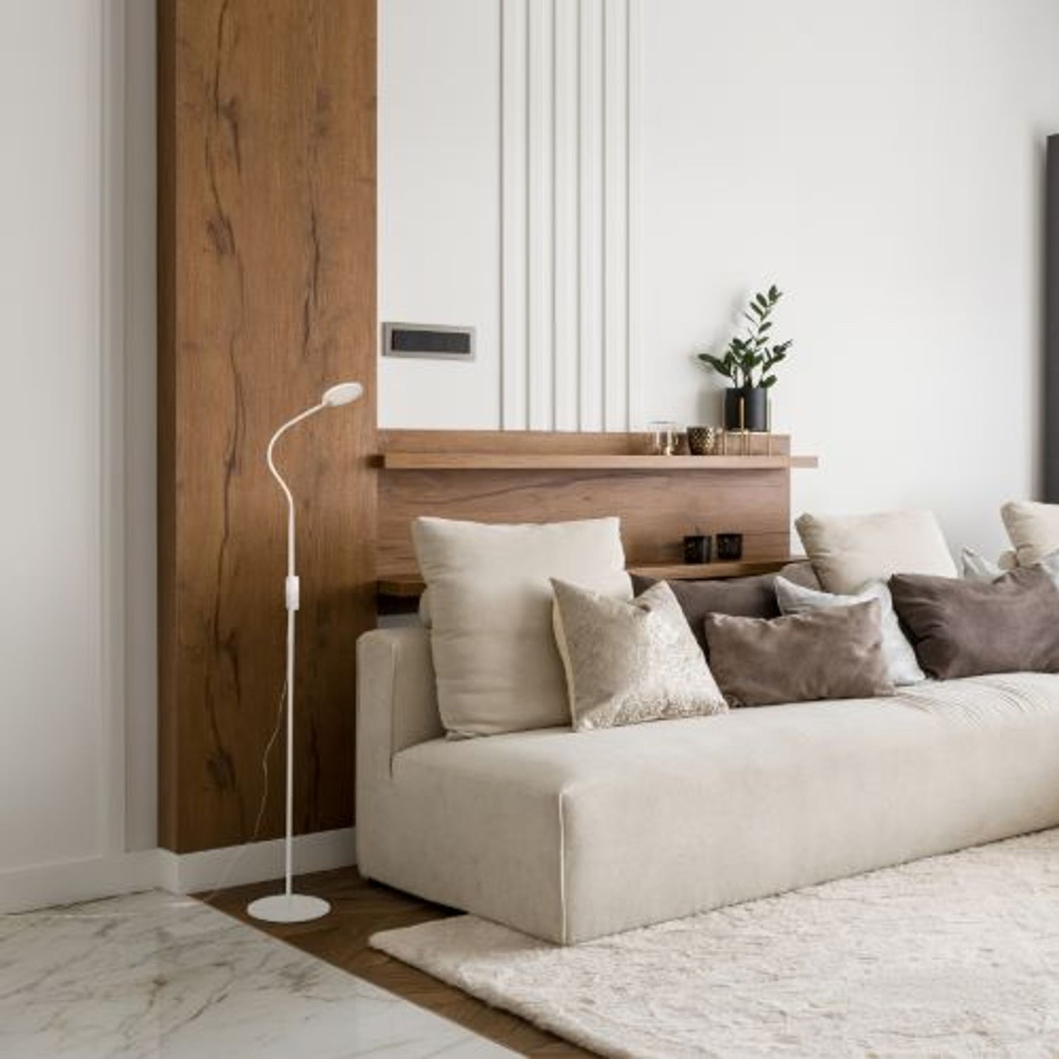 Dimmable floor lamp